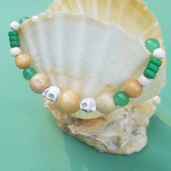 💀 Emerald Green Skulls Bracelet - Picture 1 of 4